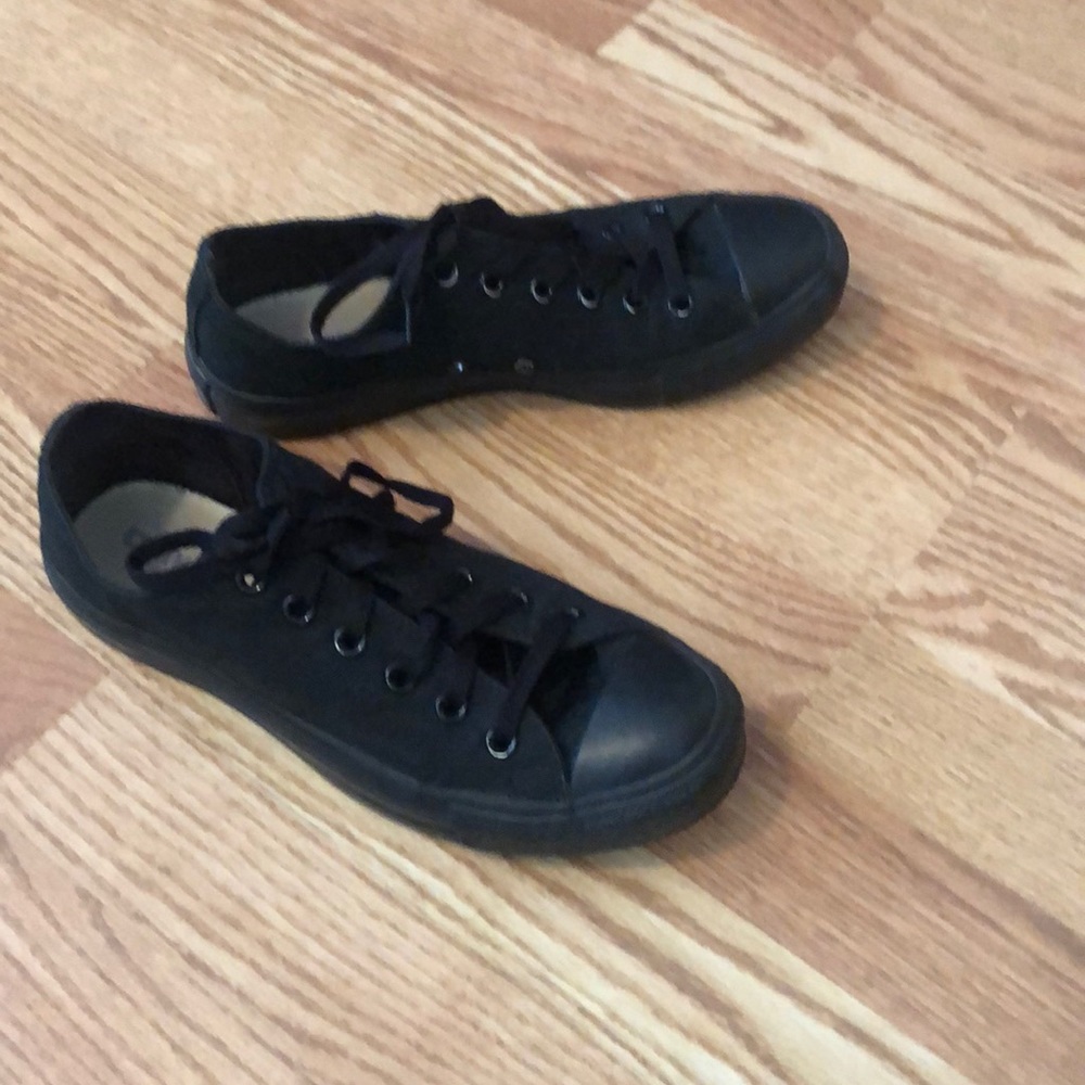 Converse - Picture 2 of 5